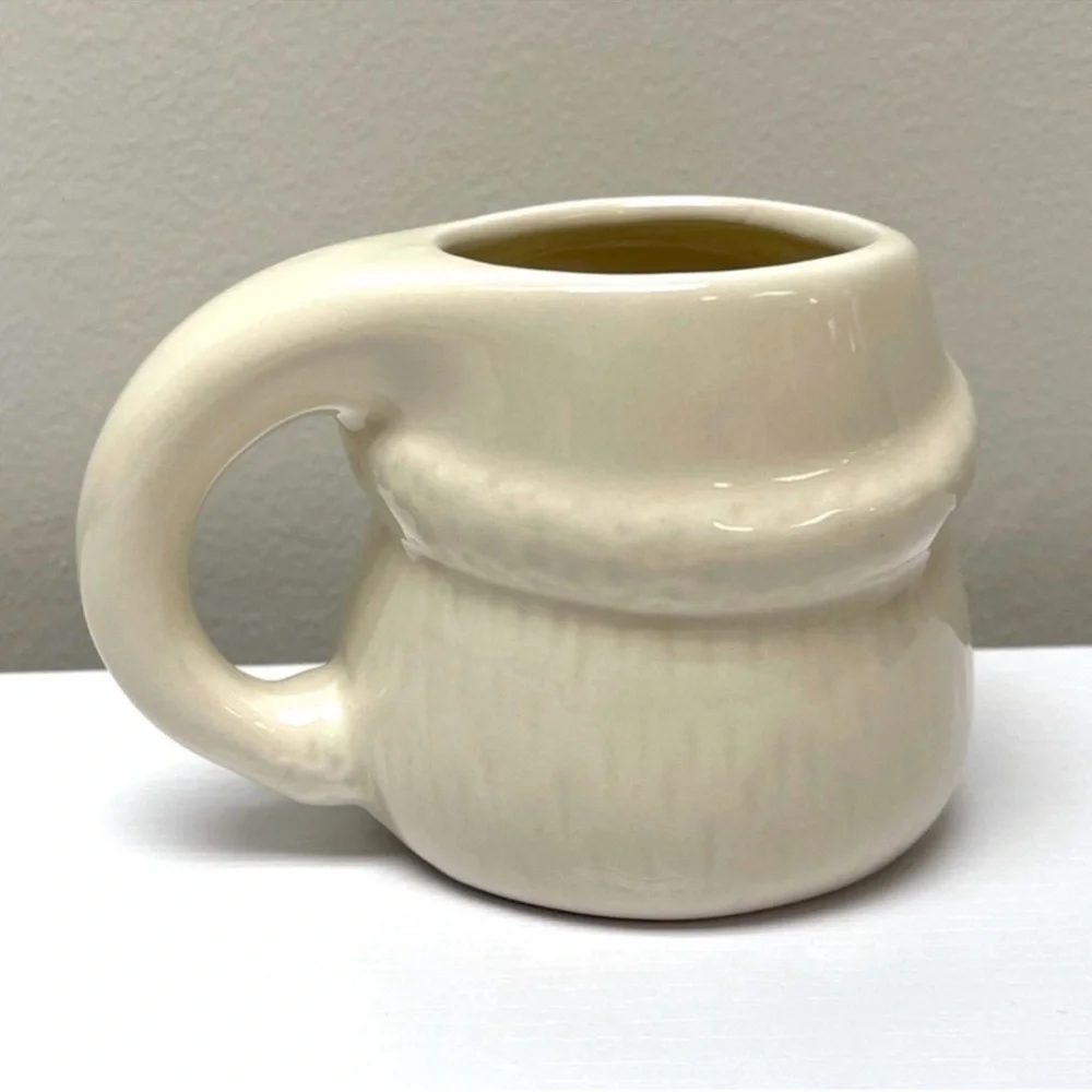 3 for $15 SALE New Target Bullseye Playground 14 oz Cream Santa Face Mug